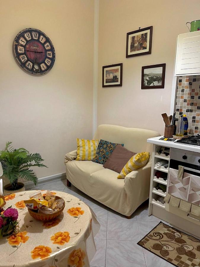 Vomero House With Free Parking 410 Cm 那不勒斯 外观 照片