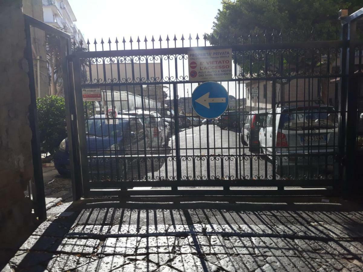 Vomero House With Free Parking 410 Cm 那不勒斯 外观 照片